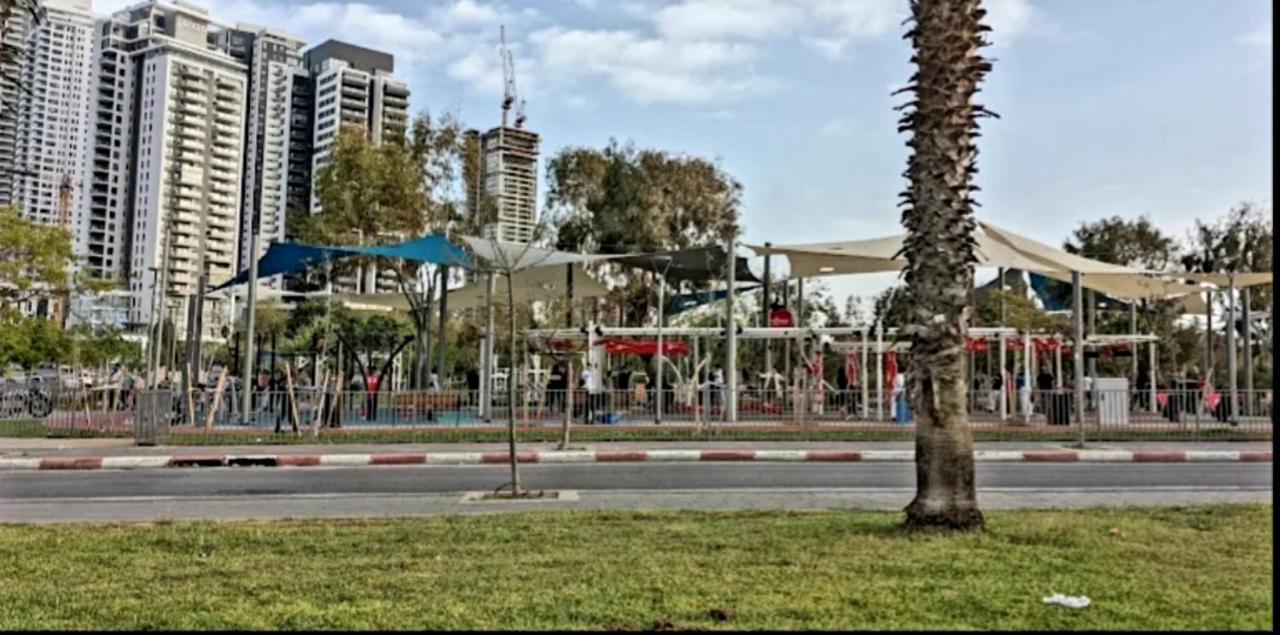 Apart Hotel Tlv/Bat Yam Beach Front 1207 Extérieur photo
